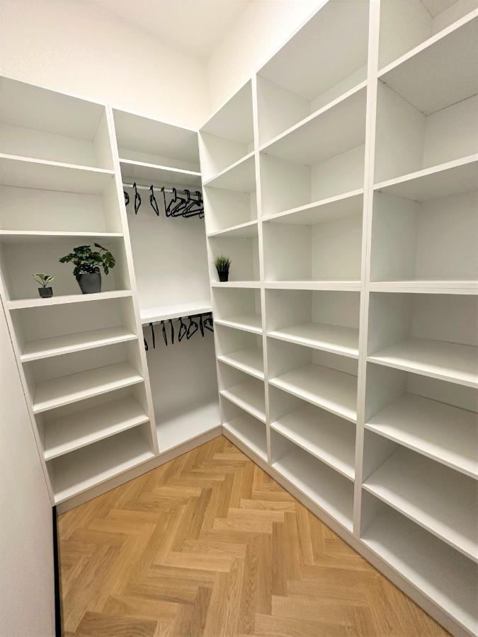 Luxury 100M2 Loft Design-Apartment At Wawel + Netflix Krakau Exterior foto